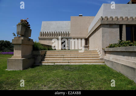 Gli Stati Uniti, California, Los Angeles, East Hollywood, Hollyhock House progettata dall architetto Frank Lloyd Wright come una residenza Foto Stock