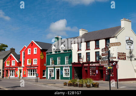 L'Irlanda, nella contea di Kerry, la penisola di Dingle, Dingle, case colorate Foto Stock