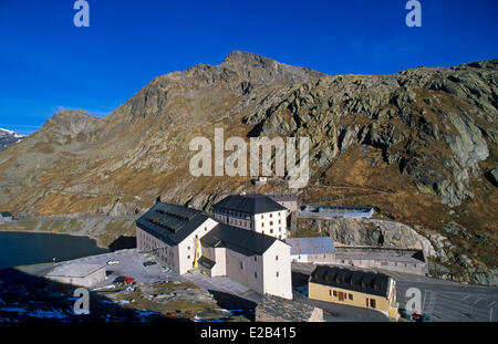 La Svizzera, il Massiccio del Monte Bianco, pass, lago e ospizio del Gran San Bernardo Foto Stock