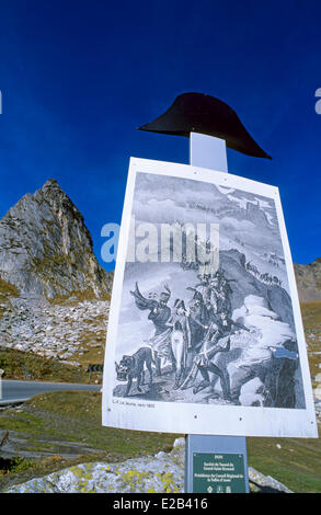 La Svizzera, il Massiccio del Monte Bianco, il passaggio del Gran San Bernardo, pannello di informazioni circa il passaggio di Napoleone Bonaparte, lungo Foto Stock