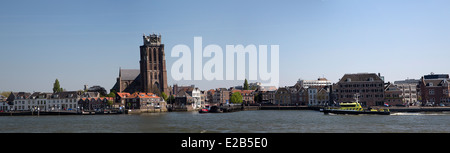 Skyline olandese della città medievale di Dordrecht, South Holland, Paesi Bassi Foto Stock