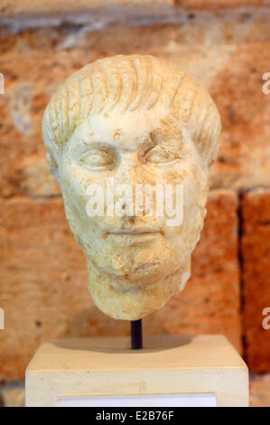 La Grecia, Creta, Chania, museo archeologico, la scultura di un Ritratto di Traiano (imperatore romano a partire dall'anno 98 a 117) Foto Stock