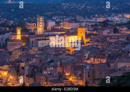 Francia, Alpes Maritimes, Grasse, giro di orologio e Cattedrale di Notre Dame du Puy Foto Stock