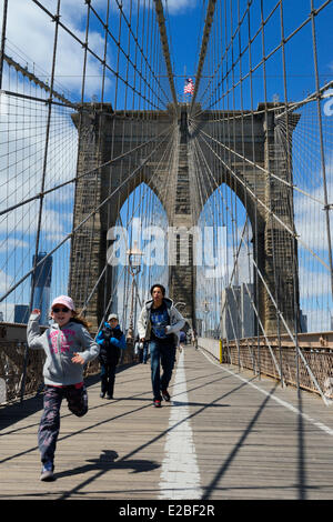 Stati Uniti, New York City, Manhattan, il Ponte di Brooklyn Foto Stock