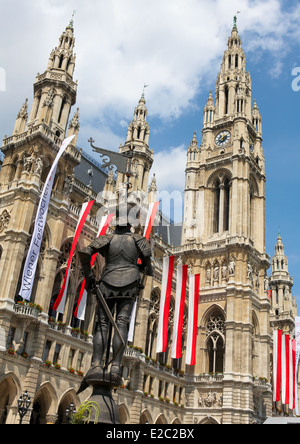 VIENNA, Austria - 28 Maggio 2010: il municipio o Rathaus di Vienna in Austria. Foto Stock