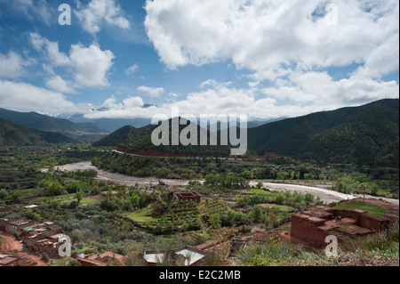 Alto Atlante, chiamato anche il Grand Montagne Atlas è una catena montuosa nel centro del Marocco in Africa Settentrionale, Marrakech Foto Stock