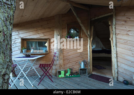 Francia, Morbihan, Nivillac, treehouse terrazza in alloggi insoliti sito del Pertuis Rofo Foto Stock