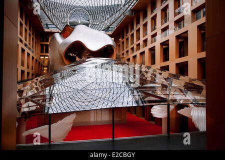 Germania, Berlino, Pariser Platz, DZ Bank dall' architetto Frank Gehry Foto Stock