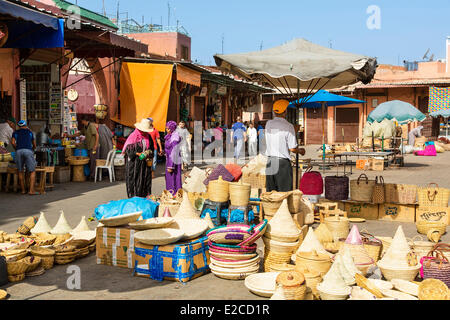 Il Marocco, Alto Atlante, Marrakech città imperiale, medina elencati come patrimonio mondiale dall' UNESCO, souks Foto Stock