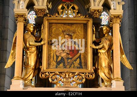 Francia, Ille et Vilaine, Rennes, la chiesa di Saint Aubin en Notre Dame de Bonne Nouvelle su Place Sainte Anne Foto Stock