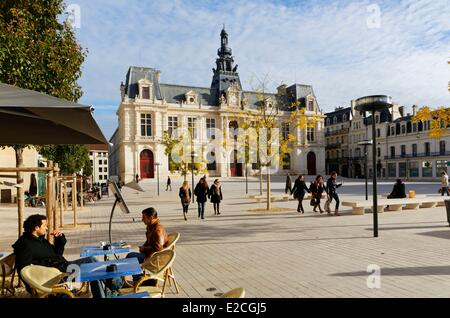 Francia, Vienne, Poitiers, Municipio di Marechal Leclerc posto Foto Stock