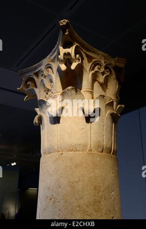 Israele, Gerusalemme, Guivat Ram distretto, Museo di Israele, dipartimento di Archeologia, capitello corinzio dal 1 secolo A.C. Foto Stock