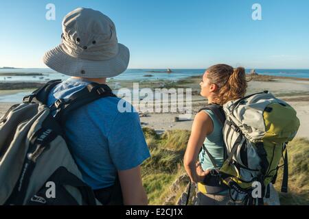 Francia, Finisterre, Treflez, trekking lungo le dune di Keremma Foto Stock