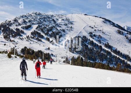 Francia Ariège Ax les Therme Ax 3 Domaines ski resort Foto Stock