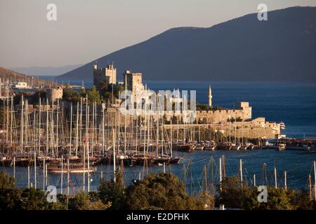 La Turchia, regione del Mar Egeo, Bodrum, Penisola, San Pietro Castle Foto Stock