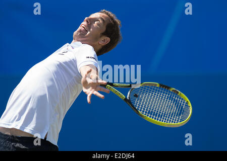 Eastbourne, Regno Unito. 19 giugno 2014. Richard Gasquet della Francia in azione contro Martin Klizan della Slovacchia nelle loro singole corrisponde al giorno quattro del Aegon International in Devonshire Park, Eastbourne. Credito: MeonStock/Alamy Live News Foto Stock