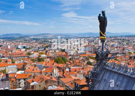 Francia Puy-de-Dome Clermont-Ferrand vista dalla Cattedrale di Nostra Signora dell'Assunzione Foto Stock