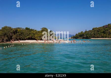 Brasile Rio de Janeiro membro la Costa Verde Ilha Grande un isola a 1 ora di barca da Angra dos Reis la piccola isola di Foto Stock