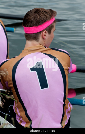 Cambridge può dossi, un Churchill College maschile di otto rower prima di una gara Foto Stock