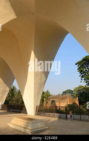 Bangladesh Dhaka (Dacca) il santuario dei tre leader nazionali che hanno contribuito per l indipendenza del paese (vicino al Foto Stock