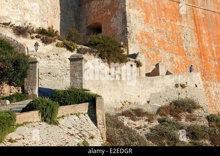 Francia, Corse du Sud, Bonifacio, la città alta, salire Saint Roch Foto Stock