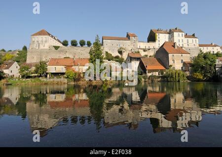 Francia Haute Saône Pesmes etichettati Les Plus Beaux Villages de France (i più bei villaggi di Francia) il borgo Foto Stock