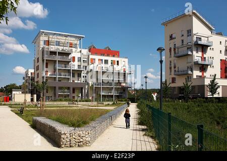 Francia, Val de Marne, Limeil Brevannes, Ecodistrict Les Temps di beni durevoli Foto Stock