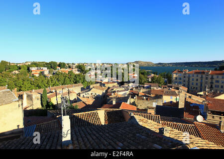 Francia, Bouches du Rhone, Istres, lo stagno di Olivier in background Foto Stock