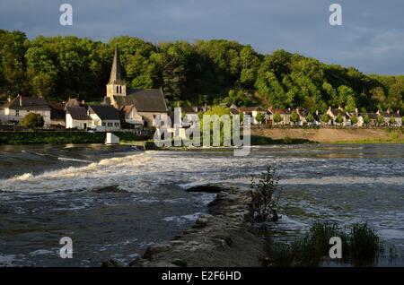 Francia, Indre et Loire, Valle della Loira, Savonnieres oltre il fiume Cher Foto Stock