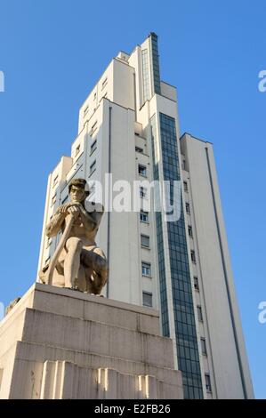 Francia Rhone Villeurbanne complesso architettonico del gratte-ciel (grattacieli) costruiti dal 1927 al 1934 il Repit de Foto Stock