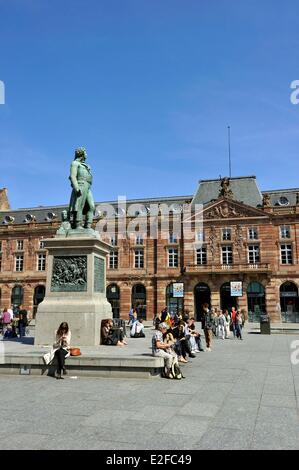 Francia, Bas Rhin, Strasburgo, città vecchia sono classificati come patrimonio mondiale dall' UNESCO, il luogo e la statua di Kleber Foto Stock