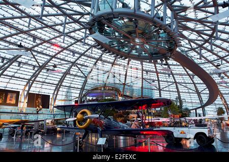 Austria, Land di Salisburgo, Red Bull Hangar 7, battenti tori Foto Stock