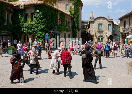 Francia, Aude, Carcassonne, elencato come patrimonio mondiale dall' UNESCO, Place Auguste Pierre Pont nella città medievale Foto Stock