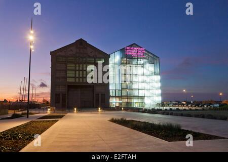 Francia Nord Dunkerque Grand Large district FRAC (Museo Regionale di Arte Contemporanea) da Lacaton e Vassal architetti Impresa Foto Stock