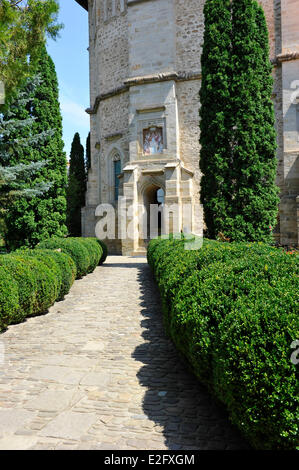 Moldavia Romania regione Bukovina Dragomirna monastero del XVII secolo ingresso della chiesa Foto Stock