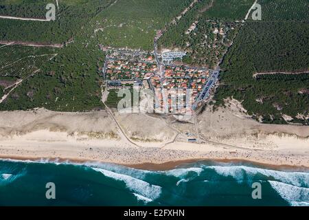 Francia Gironda Carcans Carcans Plage la spiaggia e la pineta (vista aerea) Foto Stock