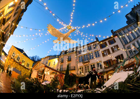 Francia Vosgi Plombieres les Bains Place du Bain Romain mercatino di Natale Foto Stock