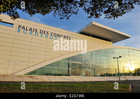 Francia Gironde Bordeaux facciata del Palais des Congres Foto Stock