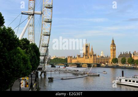 Regno Unito Londra Westminster London Eye Case del Parlamento Big Ben vista Tamigi Foto Stock