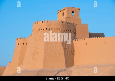 Uzbekistan Silk Road Khorezm provincia Khiva Itchan Kala protetti città elencati come patrimonio mondiale dall' UNESCO Arca Palace Foto Stock
