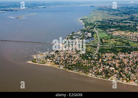 Francia Loire Atlantique Saint Brevin Les Pins Mindin e l'estuario della Loira (vista aerea) Foto Stock