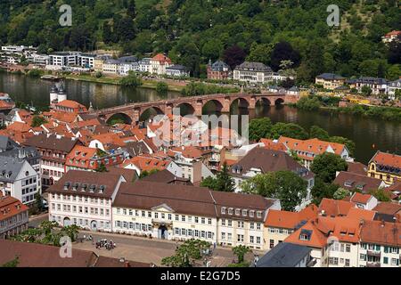 Germania Bade Wurtemberg Heidelberg vecchio centro della città e la valle del Neckar dal Castello Foto Stock