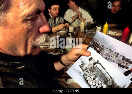 Canada Provincia del Quebec Saguenay Lac Saint Jean Saint Ludger de Milot Camill Lamontagne che mostra le foto degli incidenti di Foto Stock