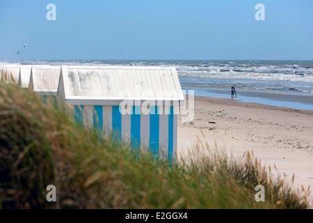 Francia Pas de Calais Hardelot beach capanne anche le cabine di tipo noto Foto Stock