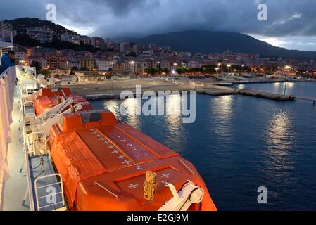 La Francia Corse du Sud Ajaccio porto di partenza del traghetto compagnia di navigazione Corsica Ferries a Tolone Foto Stock