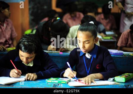 India stato del Bengala Occidentale Kolkota Arte in tutti noi attività sessione di disegno Foto Stock