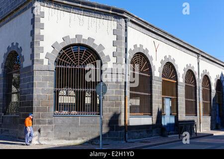 Francia Puy de Dome villaggio Aigueperse mercato vecchio Foto Stock