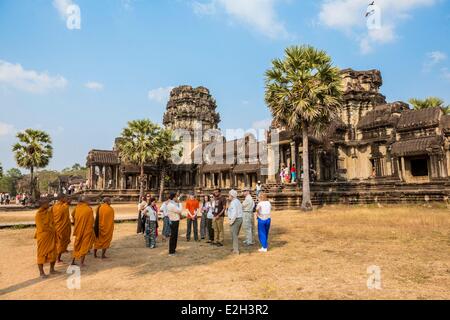 Cambogia Siem Reap Provincia Angkor tempio complesso sito elencato come patrimonio mondiale dall' UNESCO bacino del Angkor Wat Foto Stock