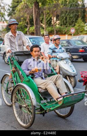 Cambogia Phnom Penh il trasporto in rickshaw Foto Stock