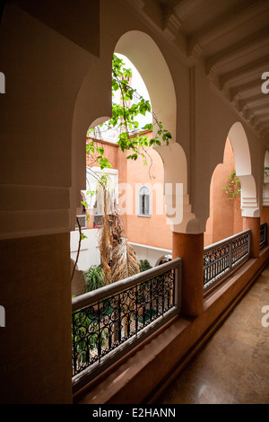 Vista interna Al Ksar Riad Anika a Marrakech, Marocco, Africa del Nord. Foto Stock